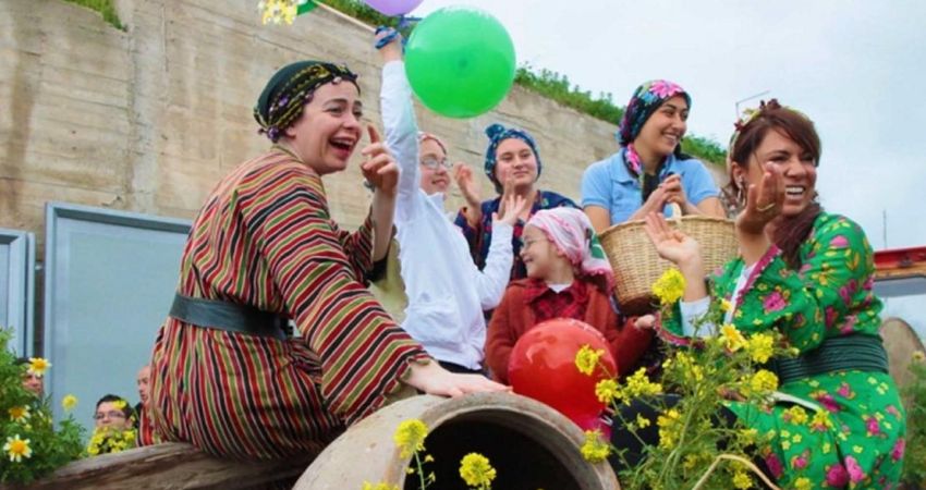 Günübirlik Alaçatı Ot Festivali & Sığacık Turu