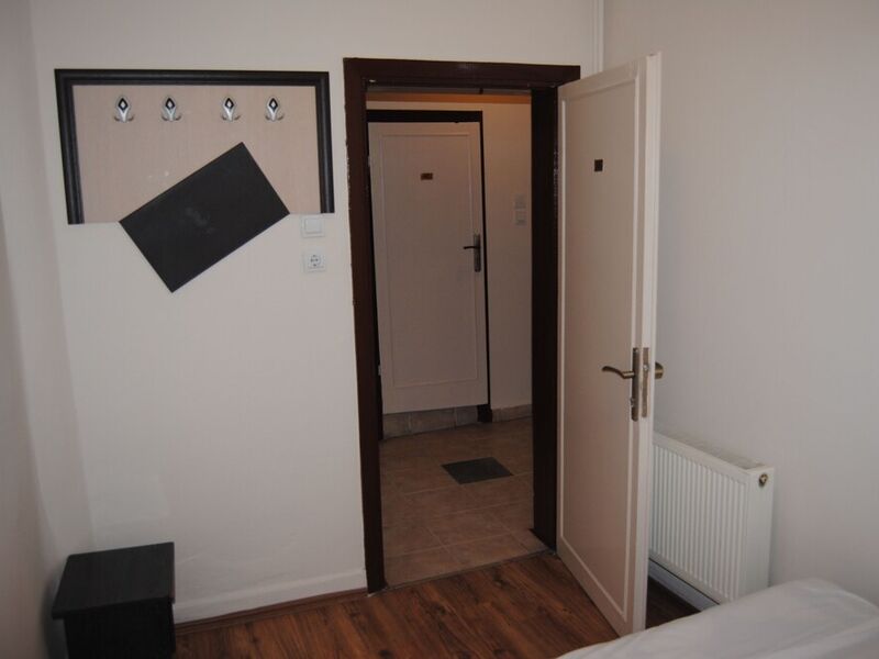 Anzac House Youth Hostel