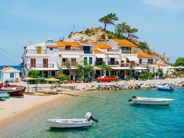 Ege'nin Gizli Cenneti Samos Adası Kuşadası Hareketli ( 4 Gece Konaklamalı Ekonomik )