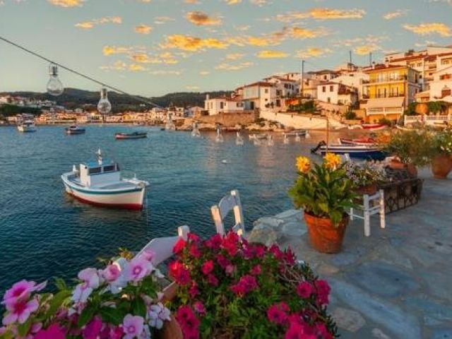 Ege'nin Gizli Cenneti Samos Adası Kuşadası Hareketli ( 4 Gece Konaklamalı Ekonomik )